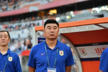 体育官网-鲁媒三连问：泰山队怎么了？是我们熟悉的泰山队吗？不正常吧？